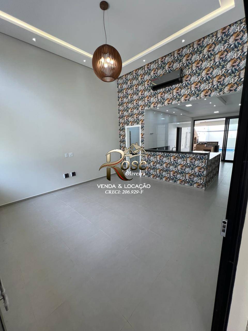 Casa à venda com 3 quartos, 169m² - Foto 2