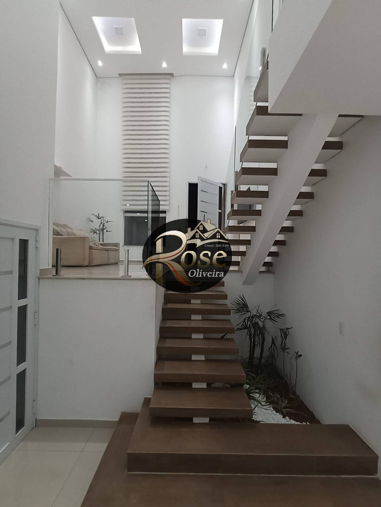 Casa à venda com 3 quartos, 220m² - Foto 4