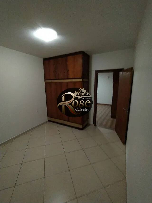 Casa à venda com 4 quartos, 200m² - Foto 5