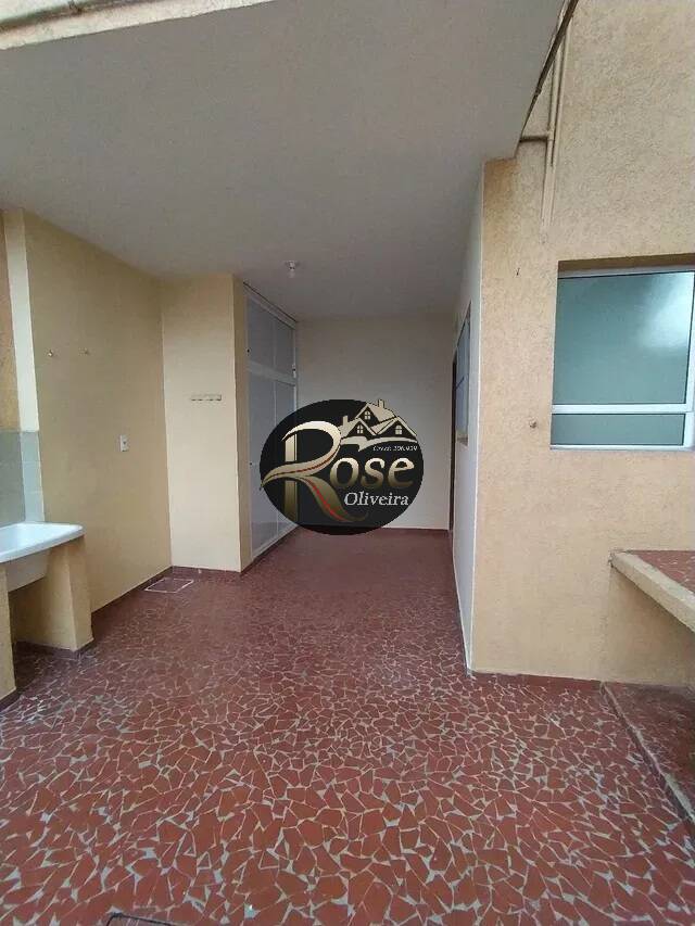 Casa à venda com 4 quartos, 200m² - Foto 8